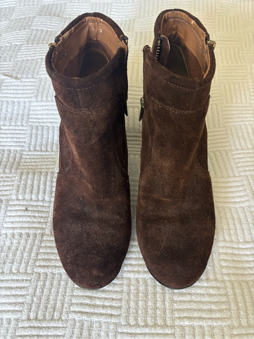 Kenneth Cole Reaction  Dark Brown Suede Ankle Booties